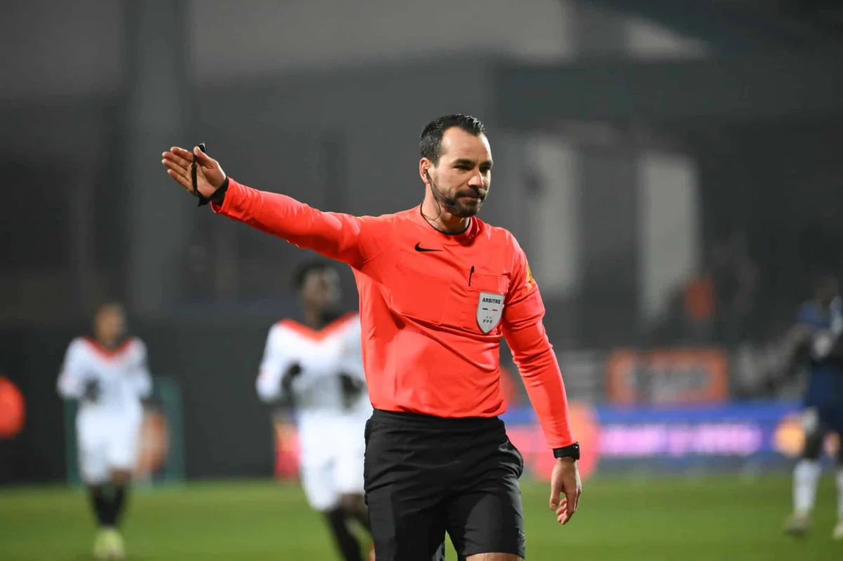 L’arbitre de la rencontre