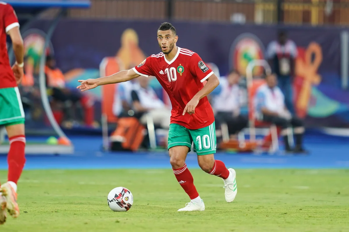 Younès Belhanda : “Dembélé (en équipe de France), je le trouve un peu effacé. Je pense qu’il va être sacrifié”
