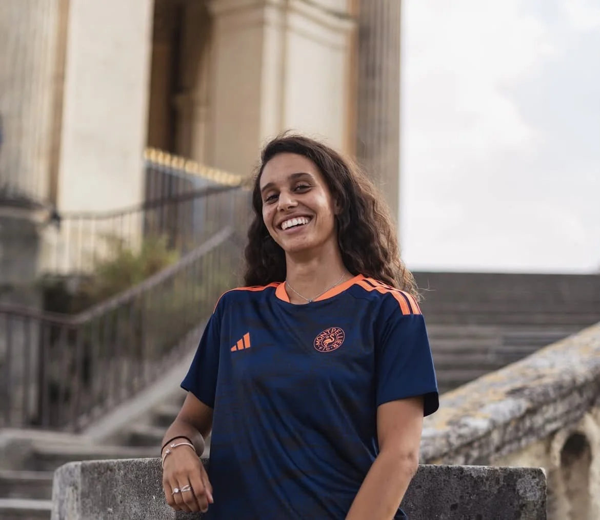 Bouchra Kharafi signe son premier contrat professionnel avec le Montpellier FC