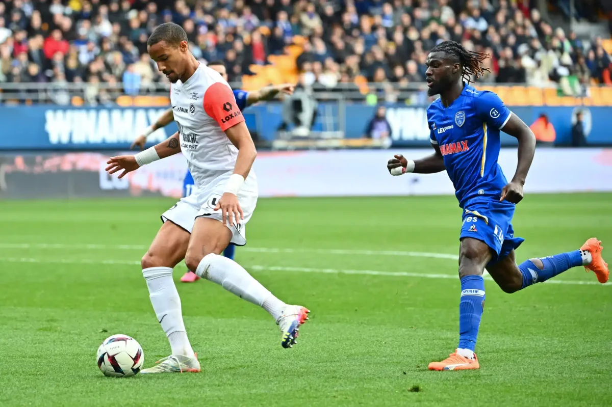 Christopher Jullien à la relance en Ligue 1 du côté de l’ESTAC ?
