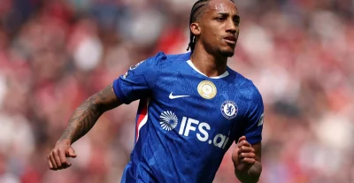 Mercato du Barca : Deco accélère pour Joao Pedro
