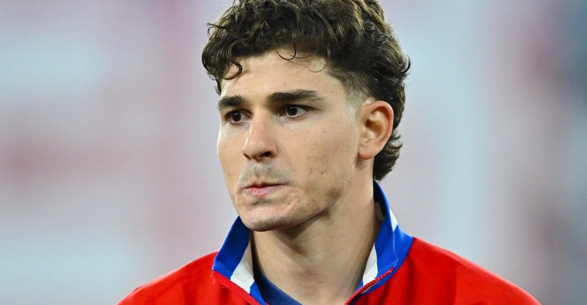 Mercato : Julian Alvarez au Barca, le PSG freine