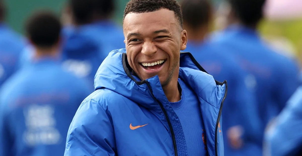 FC Barcelone : Mbappé lance une pique