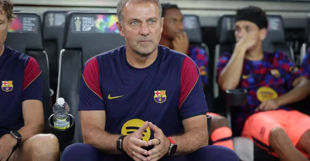 Hansi Flick craint un début de saison du Barça poussif