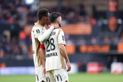 RC Lens : Pierre Sage annonce du changement au milieu et évoque déjà l’avenir !
