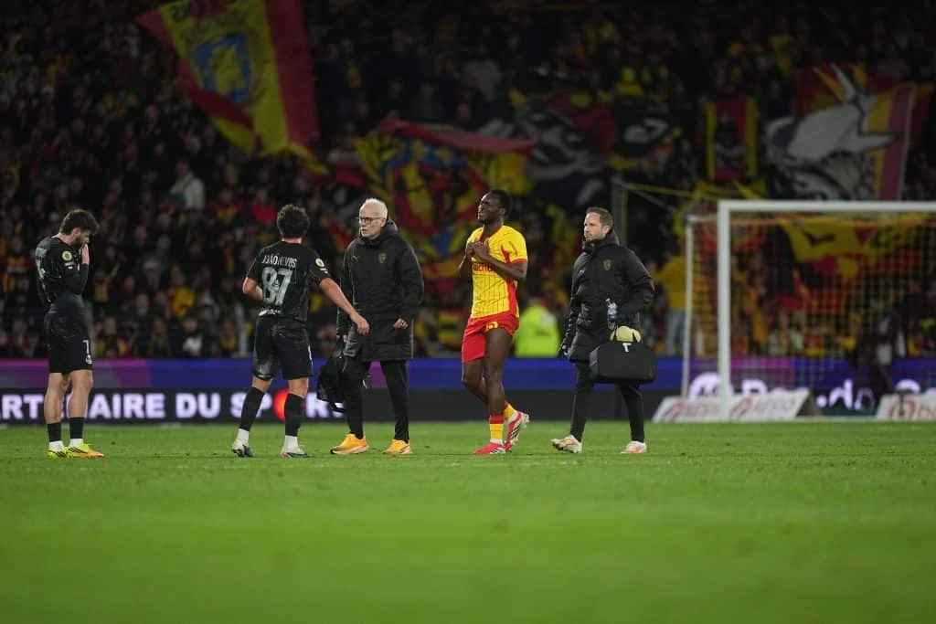 RC Lens – PSG : Baidoo sort sur blessure, un premier verdict est tombé !