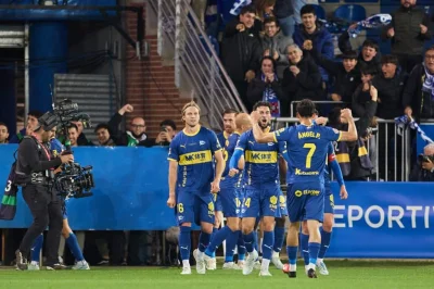 Déjà champion, le Barça tombe à Alaves et n’atteindra pas les 100 points