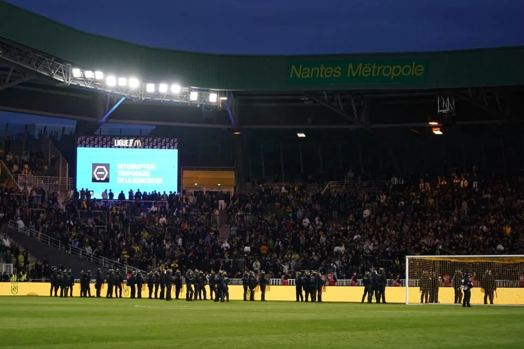 FC Nantes : énorme coup dur en vue, les Canaris risquent déjà gros en Ligue 2