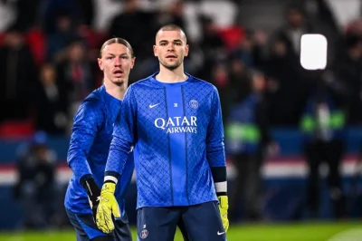 PSG Mercato : Chevalier et Safonov sous pression, Paris rêve d’un gardien qui a traumatisé l’OM !