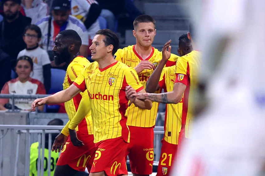 RC Lens – OGC Nice : l’OM a filé un énorme coup de pouce à Thauvin avant la finale 