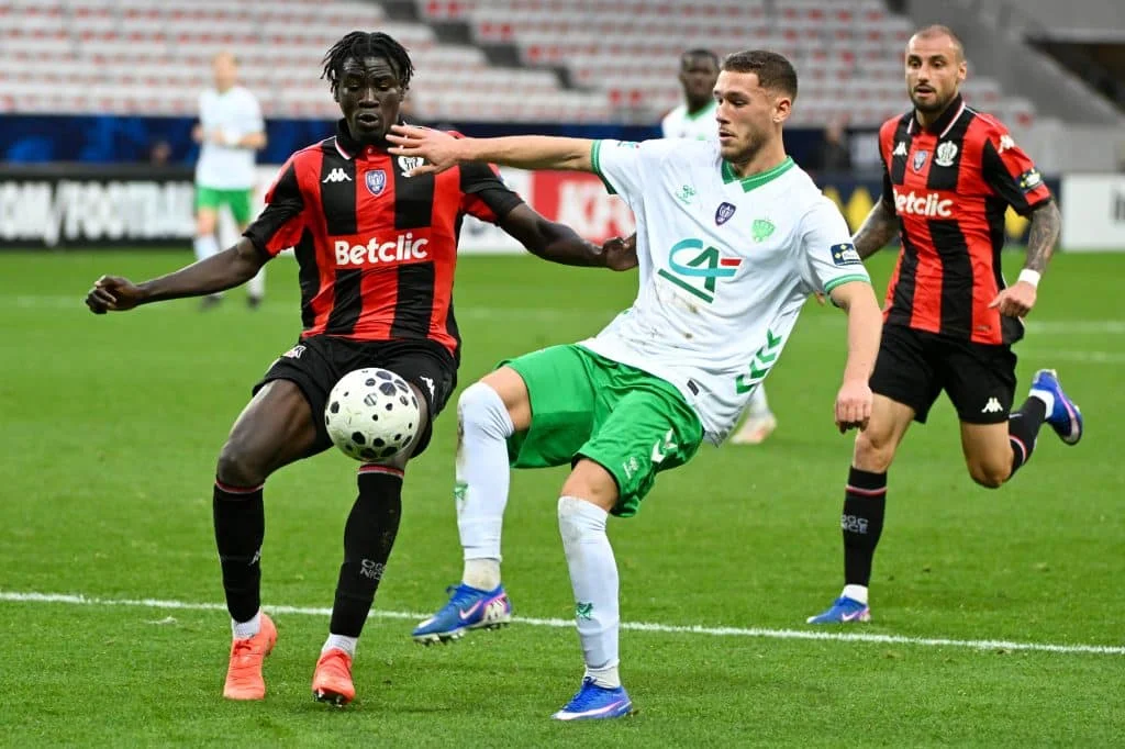 ASSE – OGC Nice : les compos de Montanier et Puel sont connues !