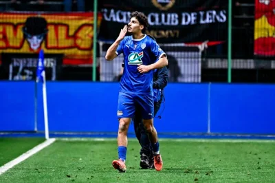 RC Lens Mercato : coup dur pour la priorité estivale de Pierre Sage