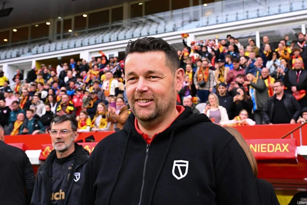 RC Lens : du très lourd attend Pierre Sage s’il reste fidèle aux Sang et Or