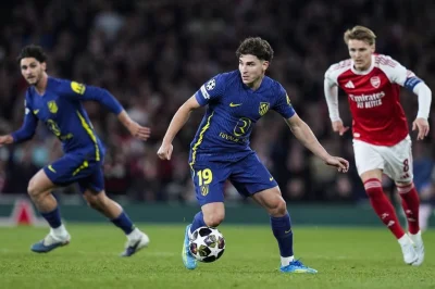 FC Barcelone, PSG Mercato : le Barça augmente son offre pour Alvarez et vise une nouvelle recrue XXL !