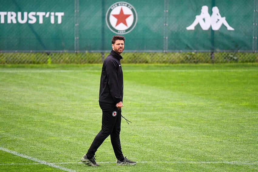 FC Nantes : les supporters rejettent déjà ce futur coach en bloc !
