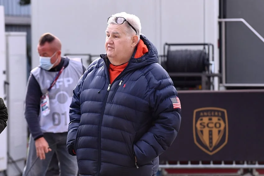 RC Lens : Leca a commis une boulette fatale avec Sage, Pierre Ménès balance !