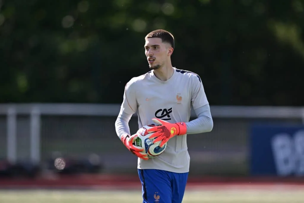 RC Lens : Risser fait parler de lui pour une raison inattendue avec l’équipe de France