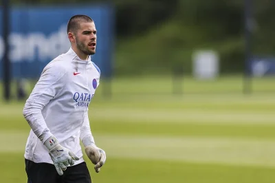 PSG, Stade Rennais Mercato : un nouveau club fonce sur Lucas Chevalier !