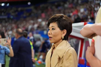 OL Mercato : Michele Kang ravit un énorme coup estampillé Barça au PSG ! 