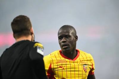 RC Lens, Stade Rennais Mercato : un club fortuné de L1 a envoyé une première offre XXL pour Malang Sarr ! 