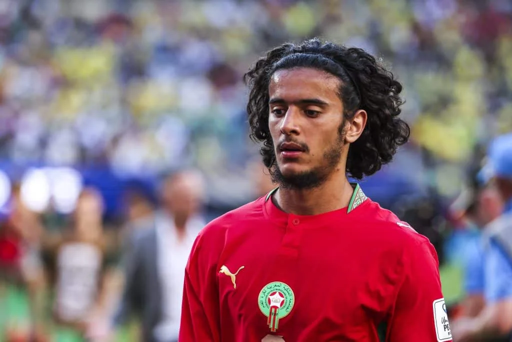 PSG : Ayyoub Bouaddi sort du silence sur son avenir !
