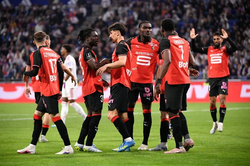 Stade Rennais : Rennes prépare deux ventes surprises en défense !