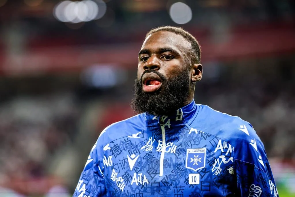 RC Lens, OM, Rennes : Pierre Sage prêt à griller la Ligue 1 pour Sinayoko ?