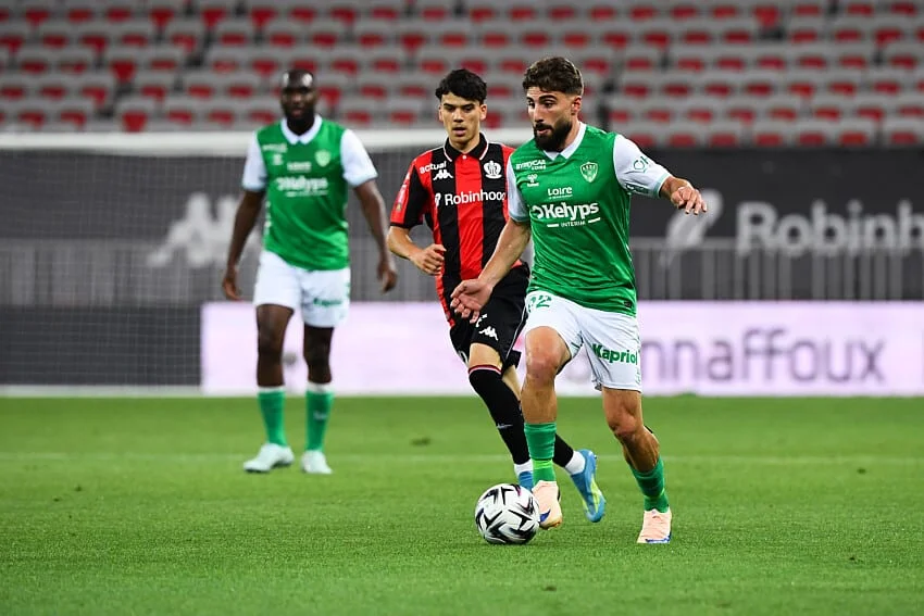 ASSE Mercato : l’OL ridiculise les Verts avec sa toute nouvelle recrue !