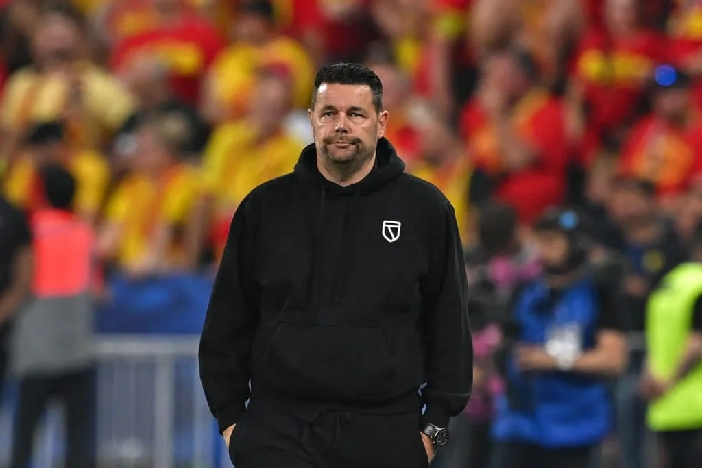RC Lens : Toppmöller envoie un message fort à Sage, Leca sort du silence sur son départ