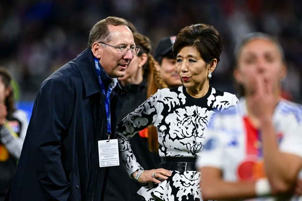 OL : John Textor fracasse Michele Kang et lâche des accusations explosives