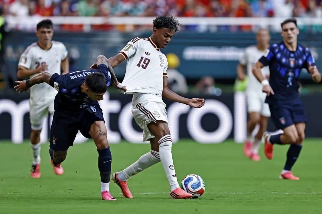 Uruguay – Espagne (0-1) : la Roja a un court avantage à la mi-temps, Yamal muselé