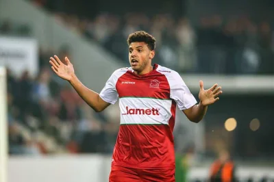 OM, RC Lens, OL, Stade Rennais, LOSC Mercato : un buteur XXL absent de la Coupe du Monde proposé à la Ligue 1 ! 