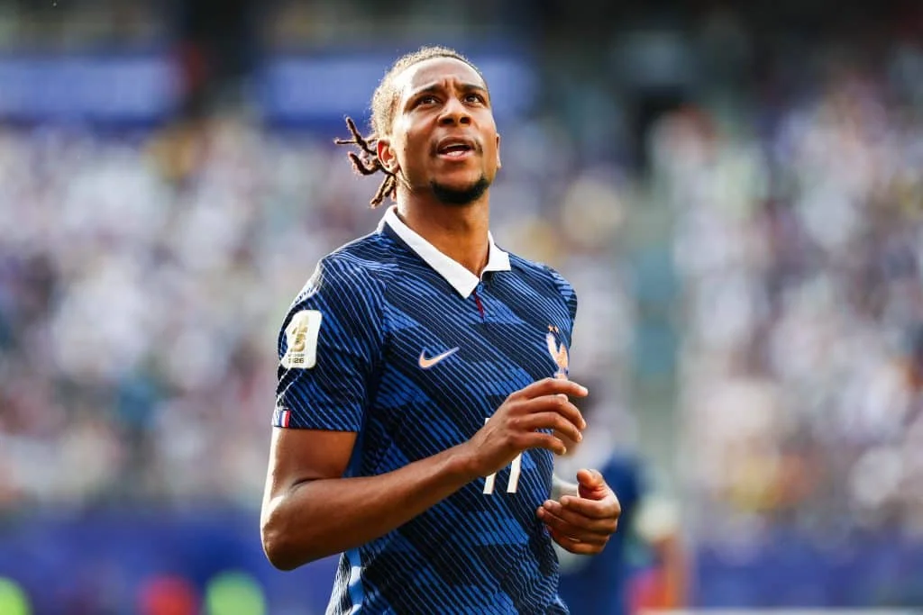 Real Madrid : le Real prêt à vendre le Bernabéu pour Michael Olise ?