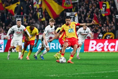 RC Lens : un cadre lensois rejoint un autre club, c’est officiel
