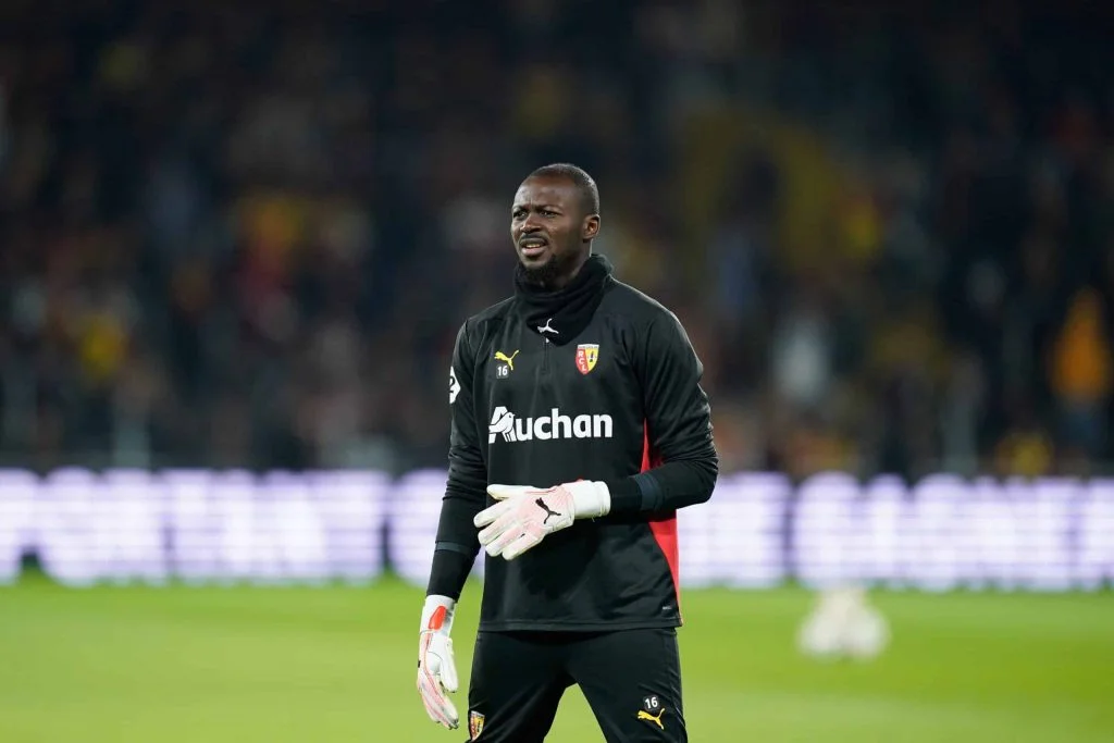 RC Lens Mercato : coup dur pour l’OM, un nouveau club de Ligue 1 débarque pour Koffi