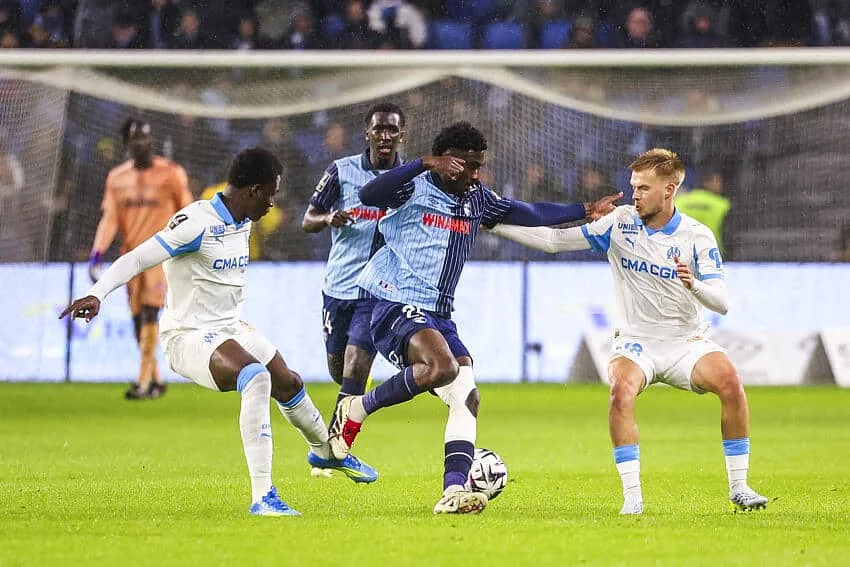 OM Mercato : un milieu prometteur fait craquer Genesio, signature imminente ! 
