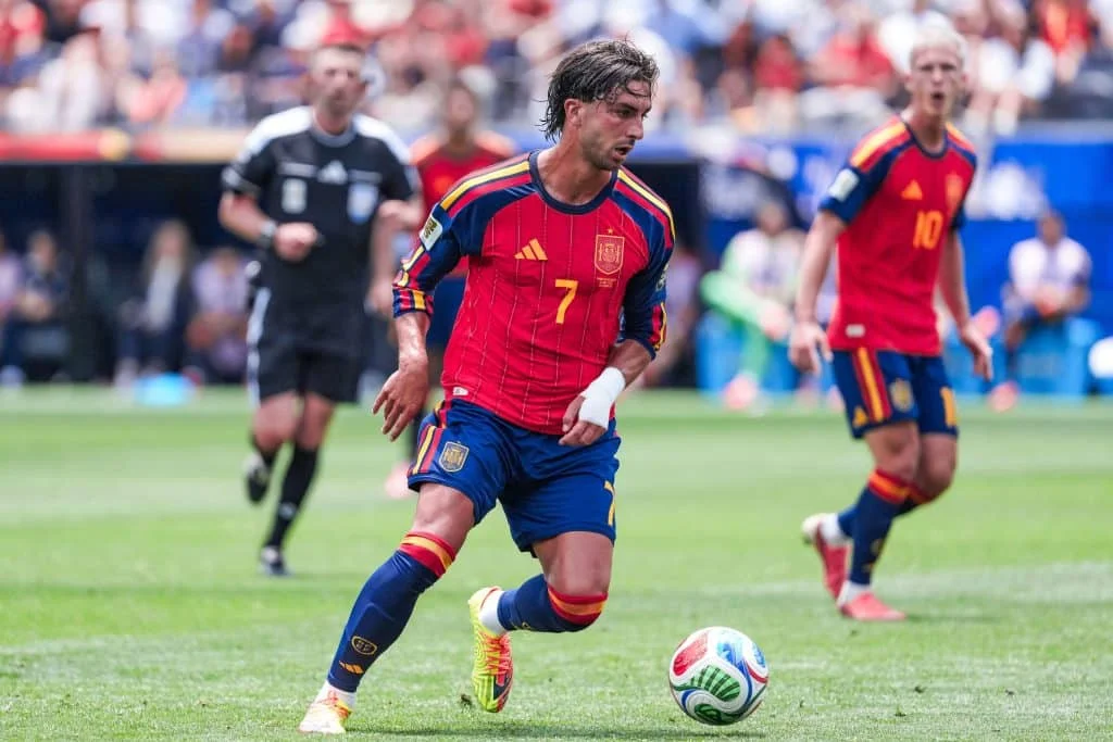 PSG, FC Barcelone Mercato : Laporta donne sa réponse à Paris pour Ferran Torres