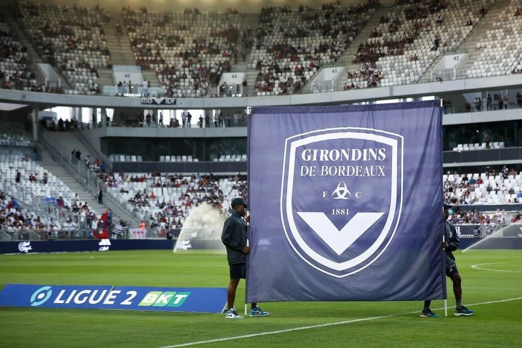 Ligue 1 : un dernier coup de poker pour sauver un club historique ?