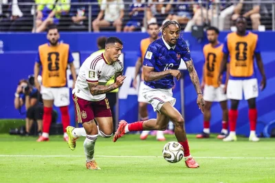 FC Barcelone Mercato : Deco a craqué sur un bourreau des Bleus au Mondial