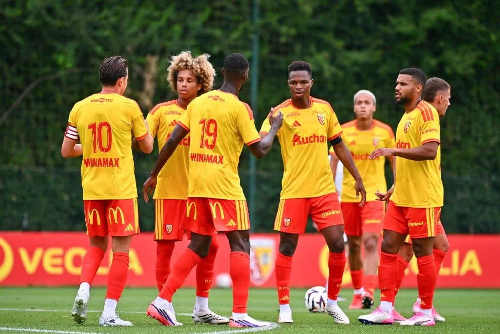 RC Lens – Boulogne : les Lensois lancent leur préparation par une victoire, Thauvin et Skóraś ont brillé !