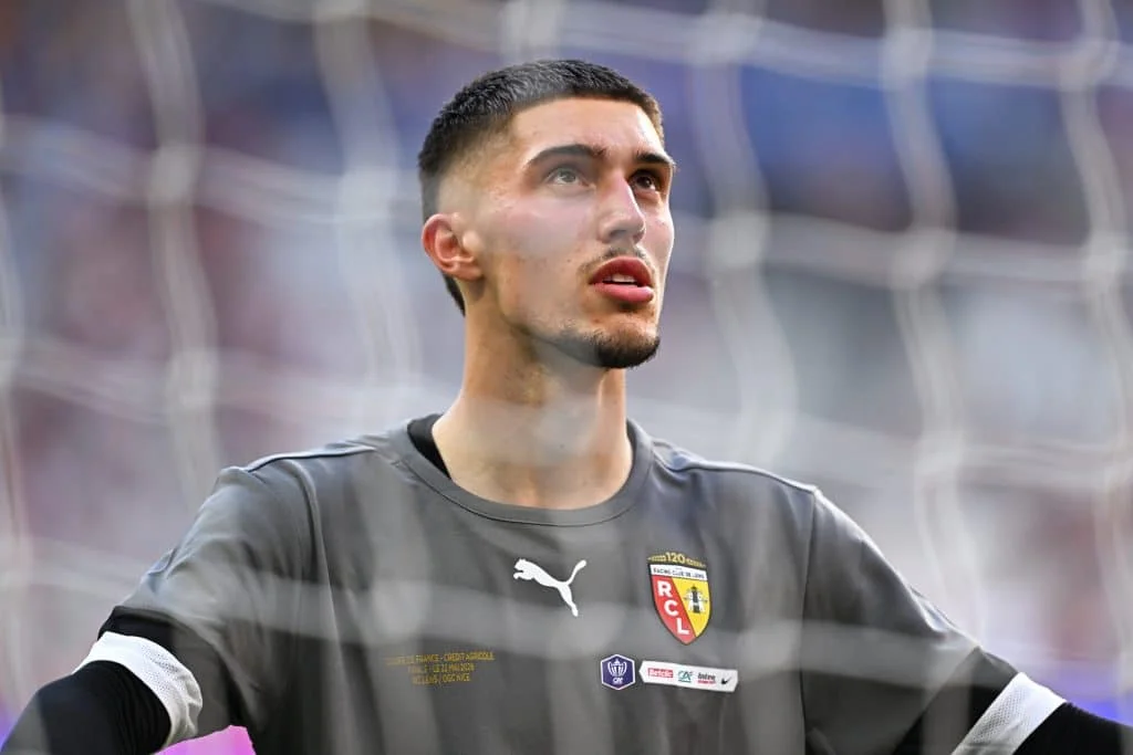 RC Lens : un cadre choisit de rester malgré une offre anglaise