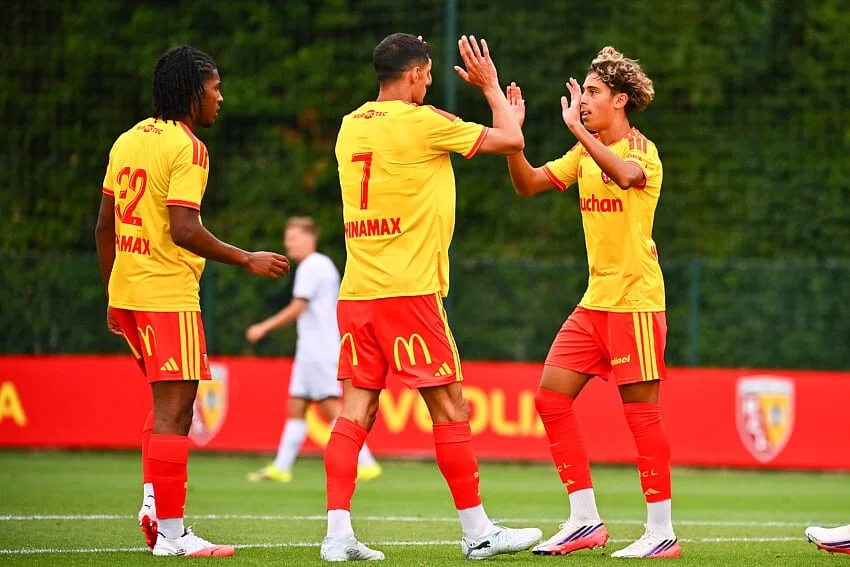 RC Lens Mercato : un phénomène offensif bien connu du FC Nantes va signer chez les Sang et Or !