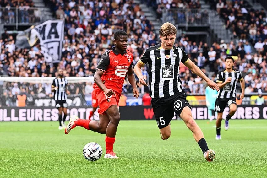 Stade Rennais Mercato : un transfert au parfum de FC Barcelone bouclé dans les 48 heures !