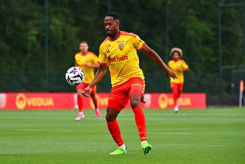 RC Lens Mercato : Toppmöller perd officiellement un attaquant