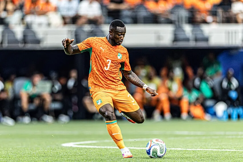 FC Nantes Mercato : un ex latéral gauche de L1 présent à la Coupe du Monde pour Der Zakarian ? 