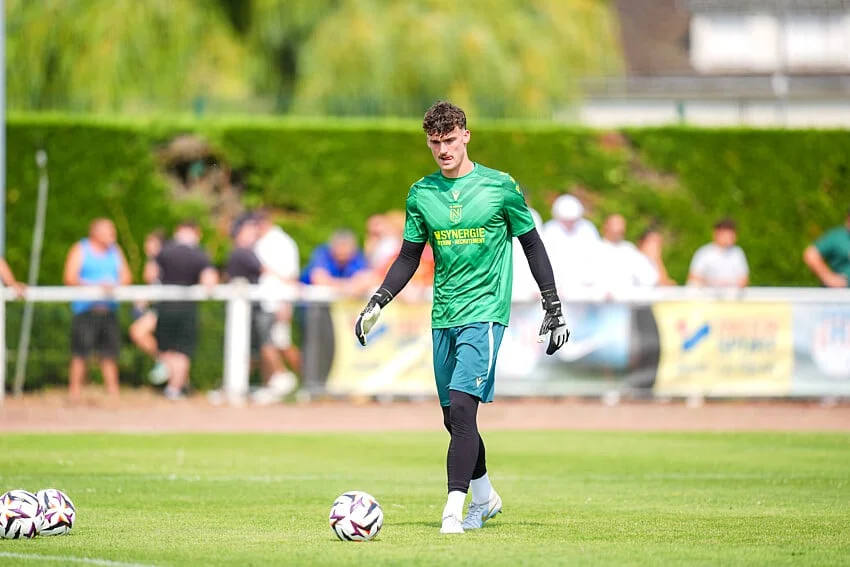 FC Nantes : plusieurs joueurs inquiètent Der Zakarian en interne, un Canari sauve l’honneur ! 