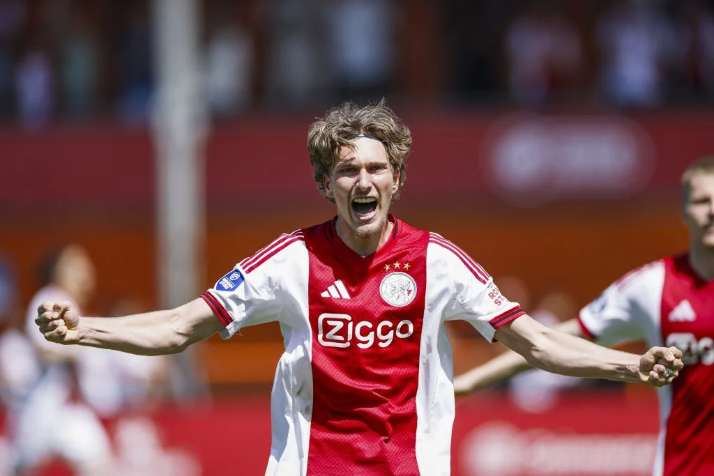 PSG : l’Ajax réclame un prix XXL pour son nouvel ailier