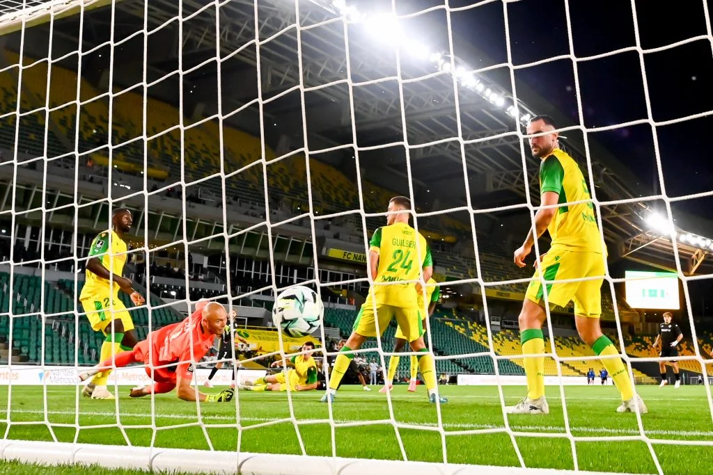 FC Nantes : Laval a tout changé avant de défier les Canaris