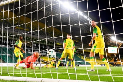 FC Nantes : Laval a tout changé avant de défier les Canaris