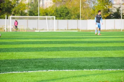 Comment entretenir un terrain de football ?
